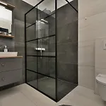 Vala * Marčana
